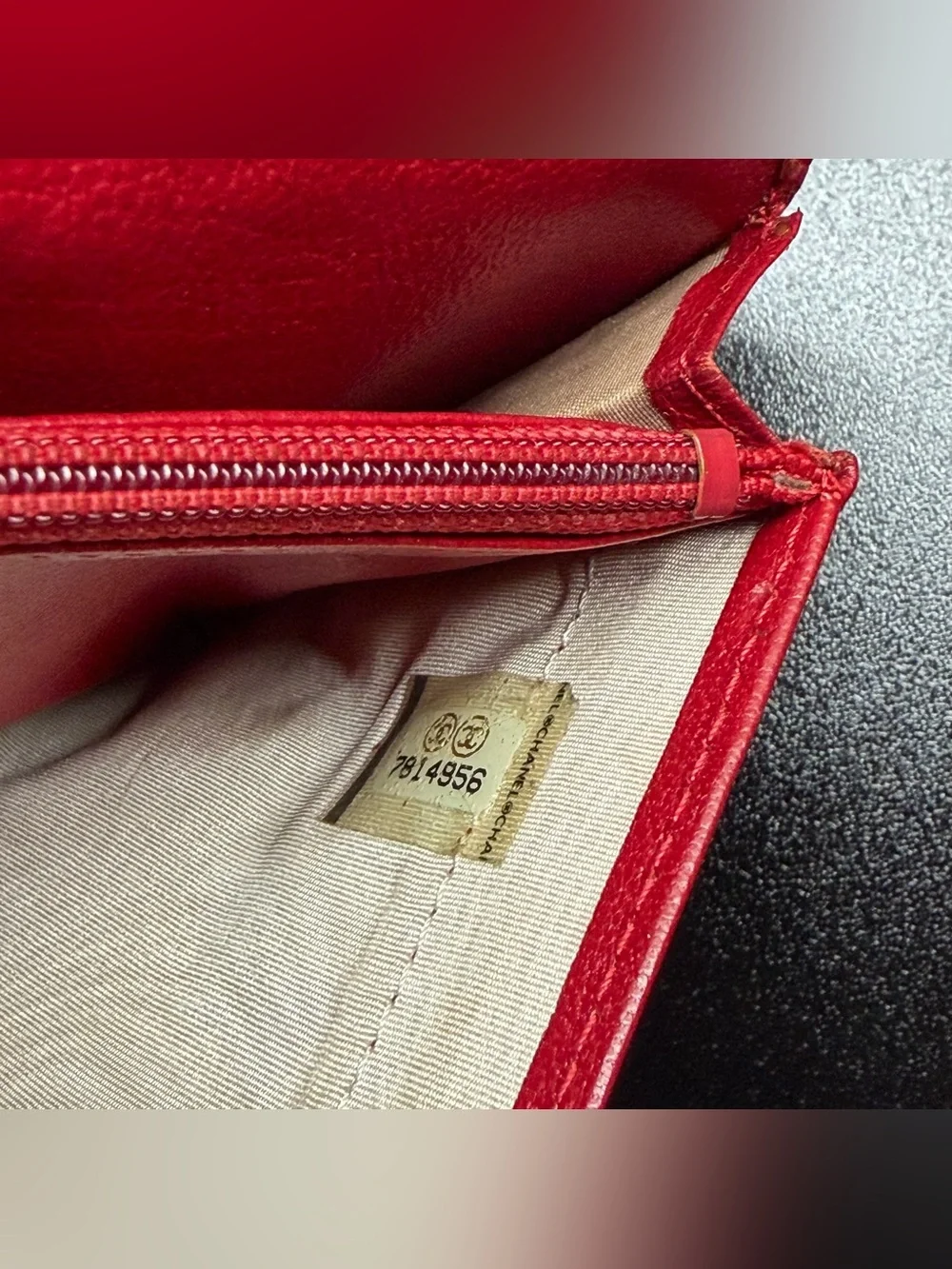 CHANEL Caviar Sevruga Yen Red Wallet